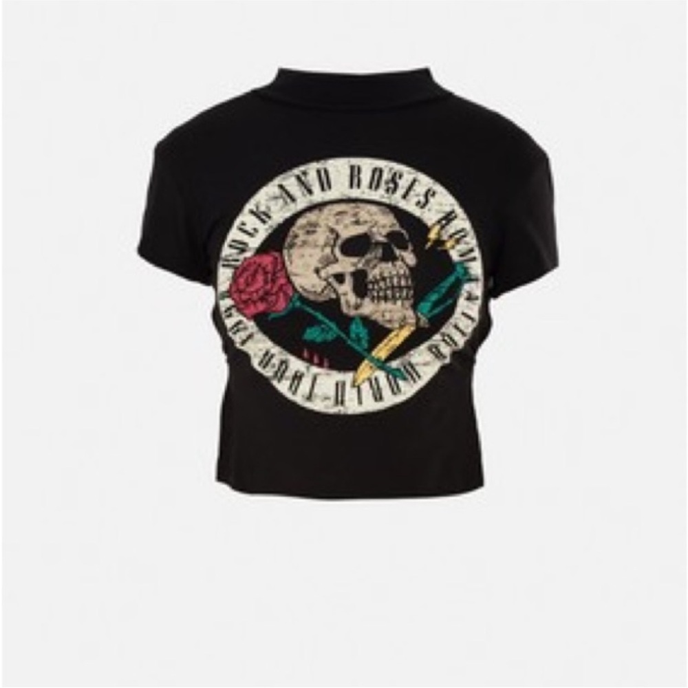 Misguided open back Graphic Skull & Rose Tee